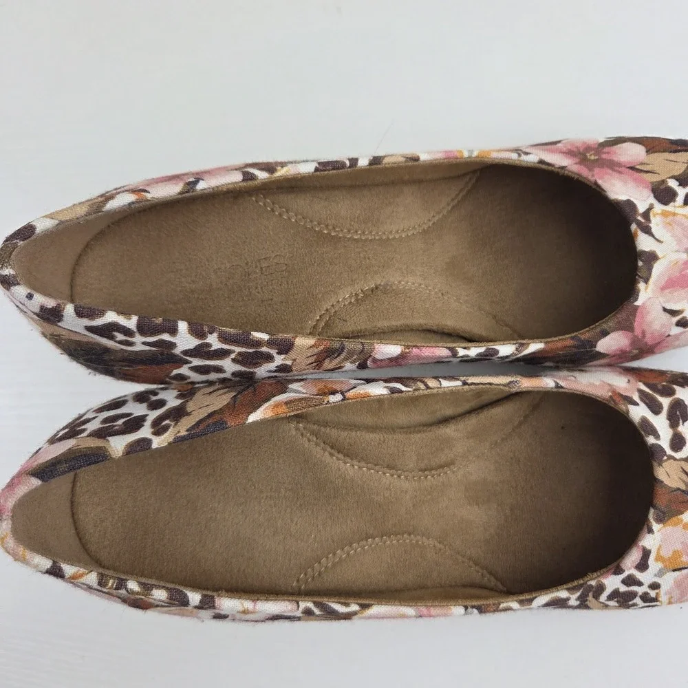 Aerosoles Plum Tree Floral Wedge 3